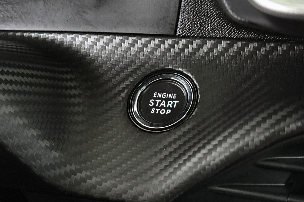 Peugeot e-208 (S633LL) met abonnement