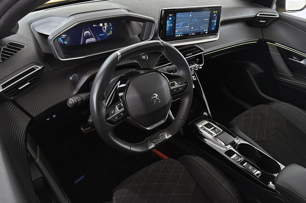 Peugeot e-208 (S633LL) met abonnement