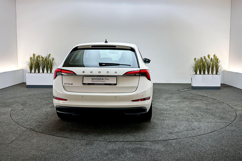 ŠKODA Scala (X262PD) met abonnement