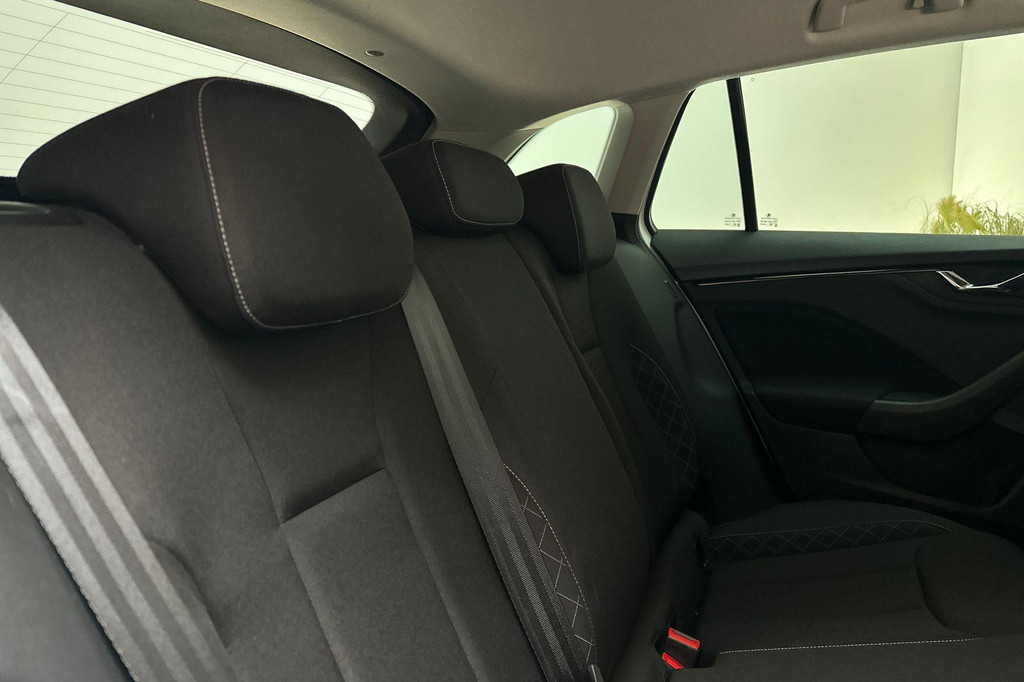 ŠKODA Scala (X262PD) met abonnement