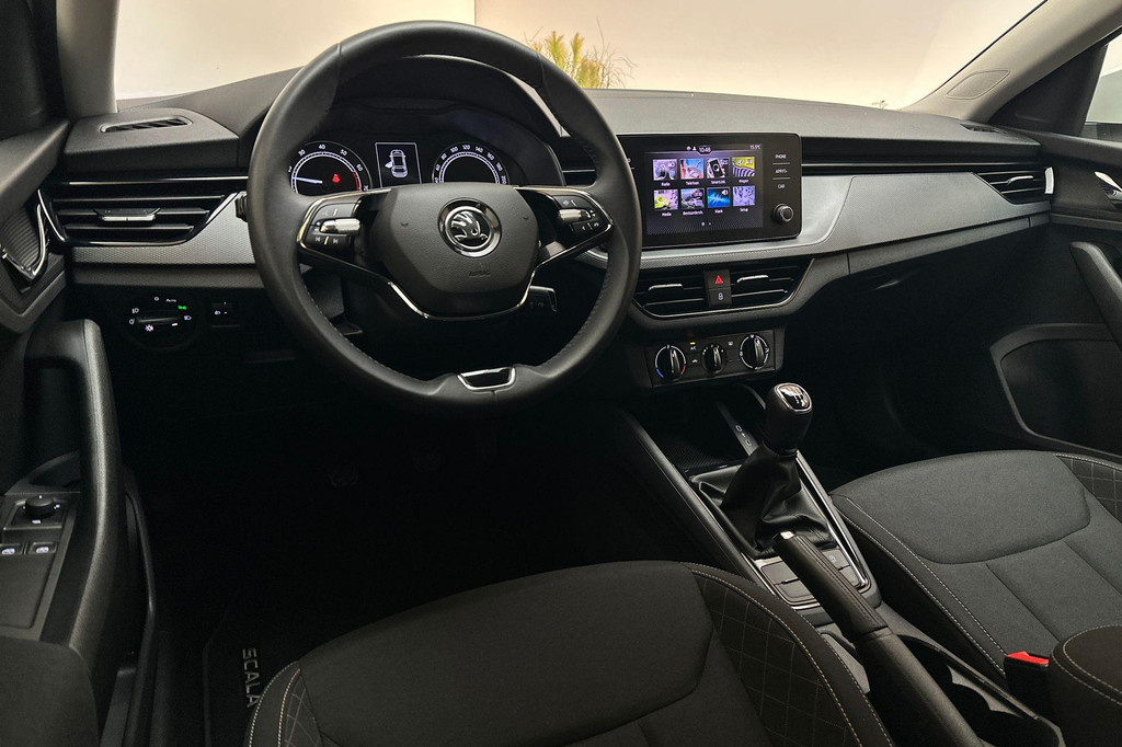 ŠKODA Scala (X262PD) met abonnement