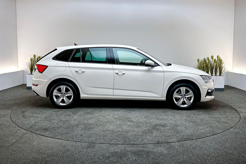 ŠKODA Scala (X262PD) met abonnement