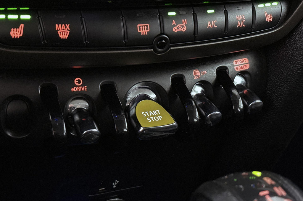 MINI Countryman (Z418HN) met abonnement