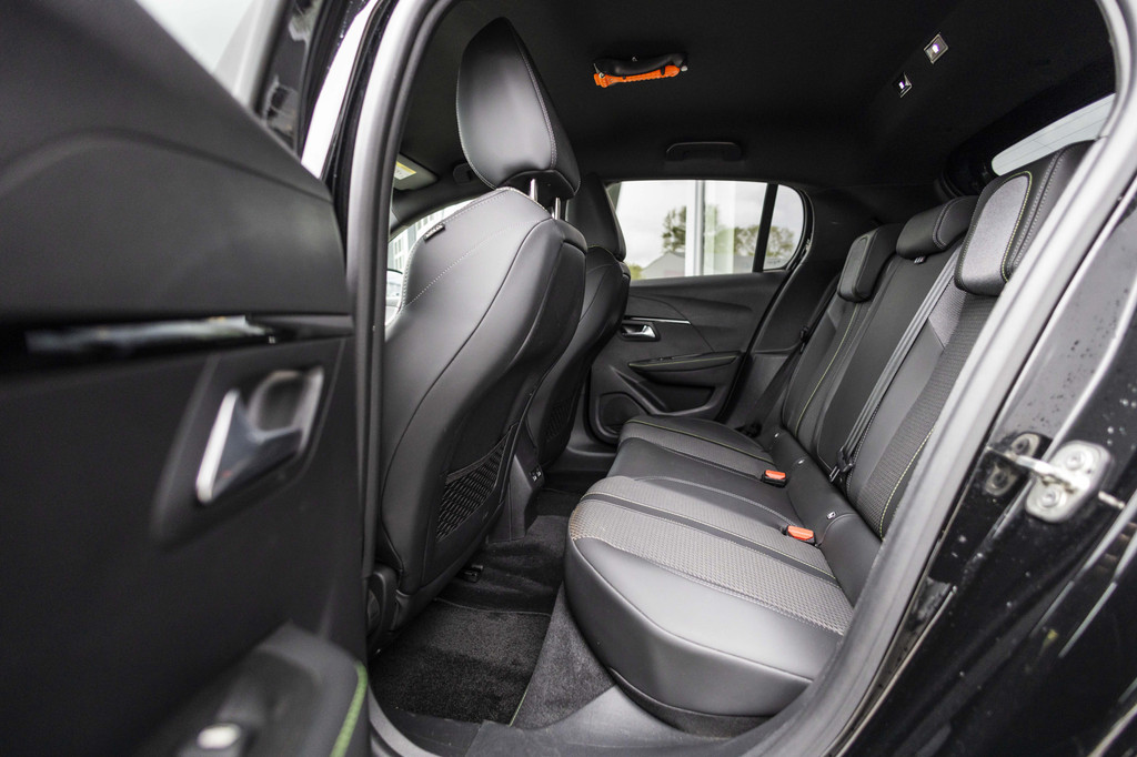 Peugeot e-208 (N478KB) met abonnement