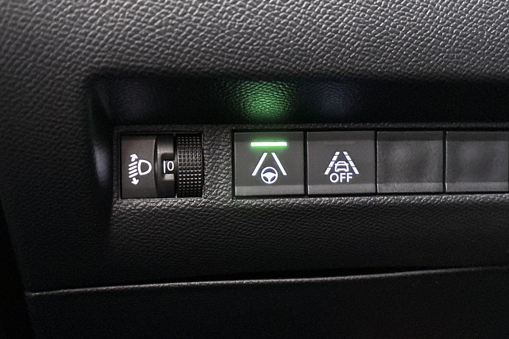 Peugeot e-2008 (L497VL) met abonnement