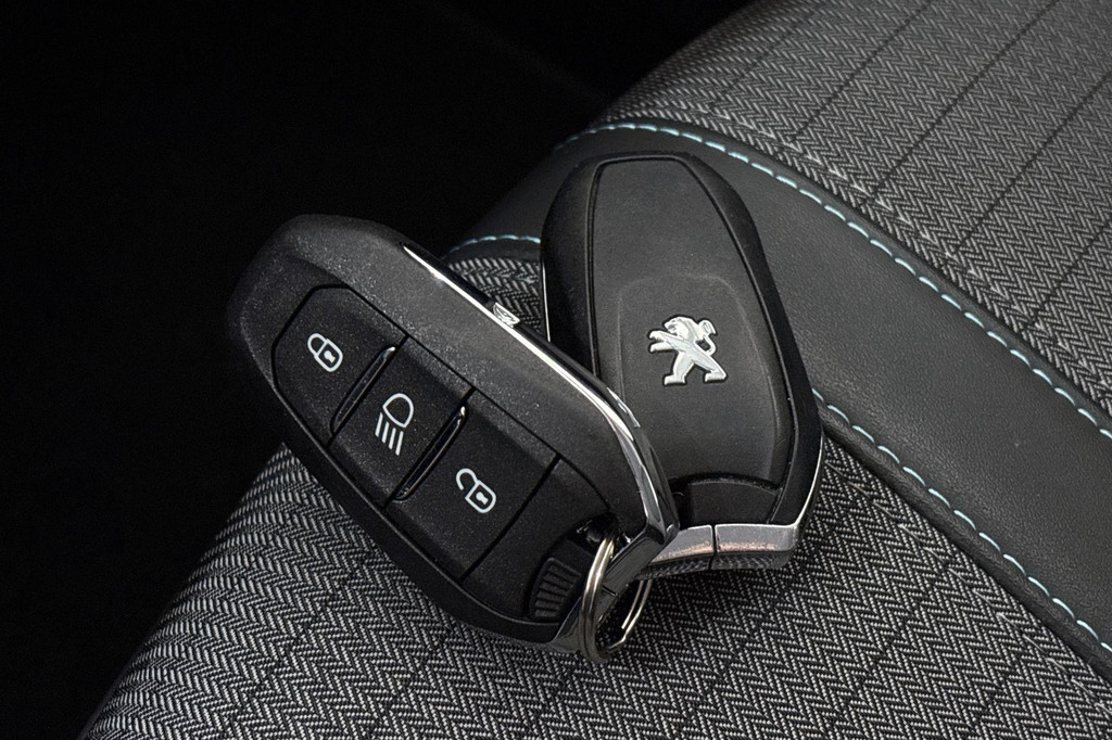 Peugeot e-2008 (L497VL) met abonnement