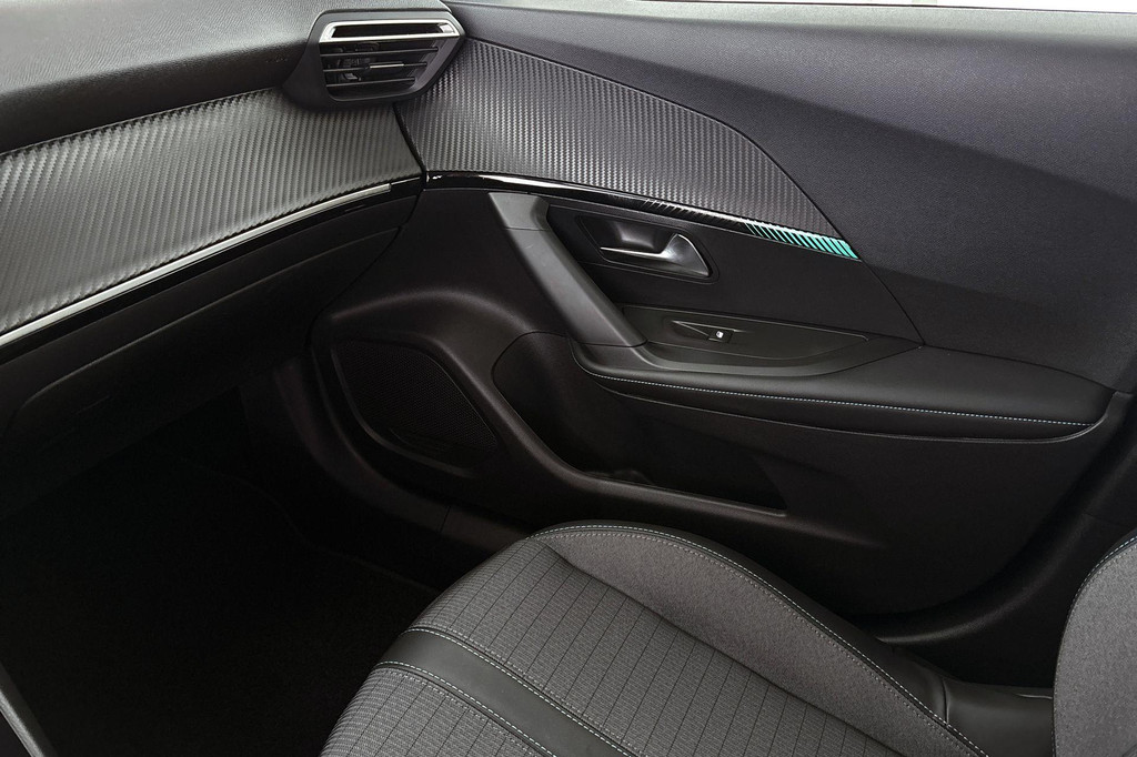 Peugeot e-2008 (L497VL) met abonnement