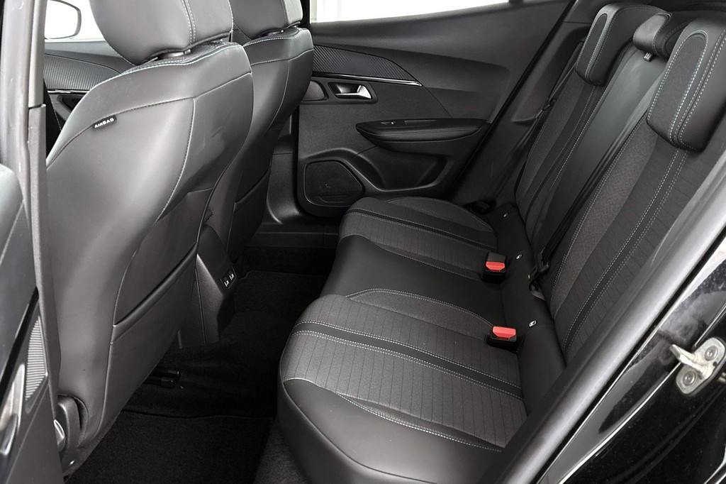 Peugeot e-2008 (L497VL) met abonnement