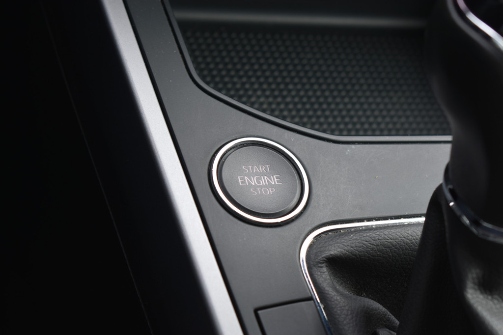 Seat Arona (N125NK) met abonnement