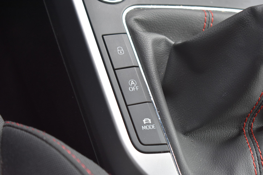 Seat Arona (N125NK) met abonnement