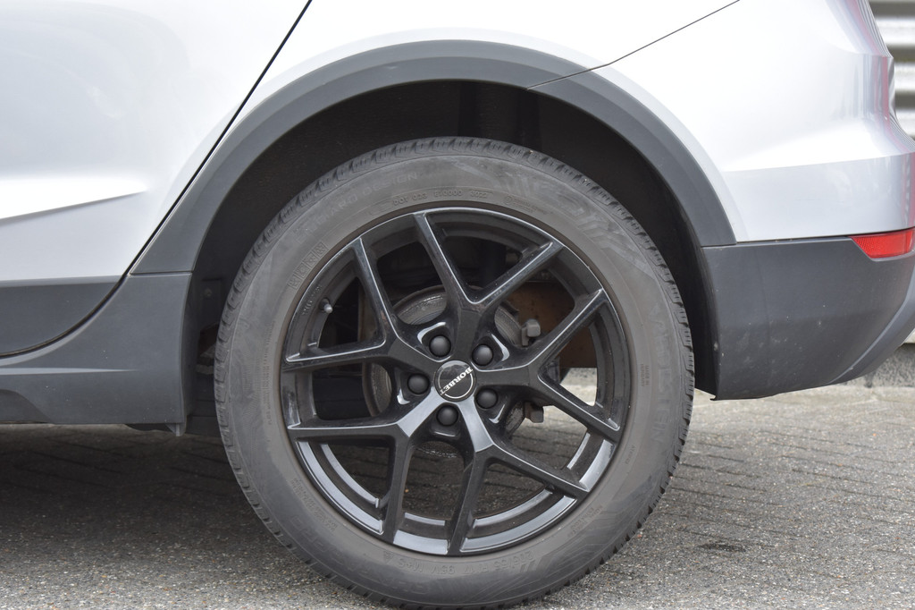 Seat Arona (N125NK) met abonnement