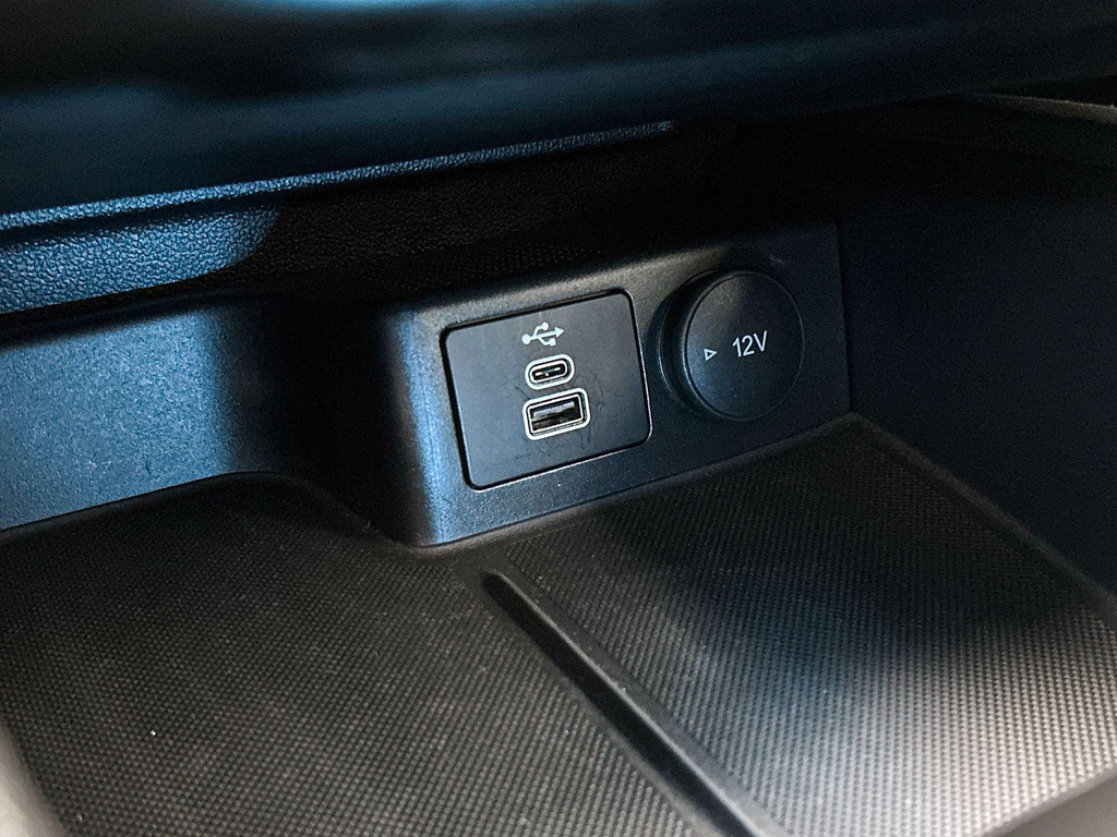 Ford FOCUS Wagon (KHT13P) met abonnement