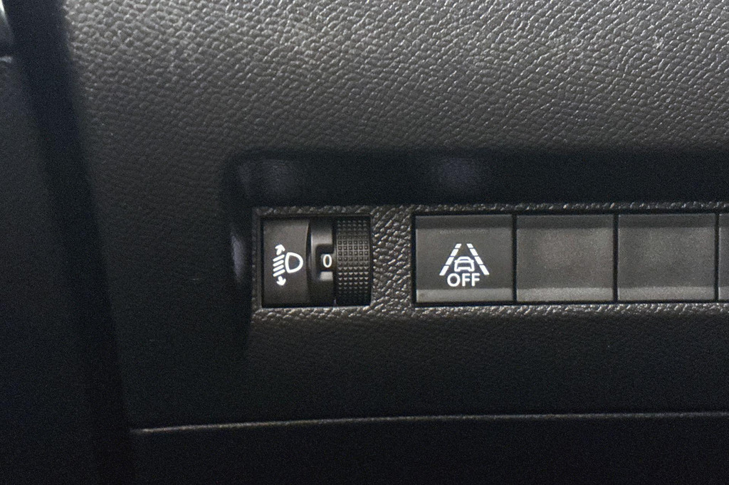 Peugeot e-208 (T611SH) met abonnement