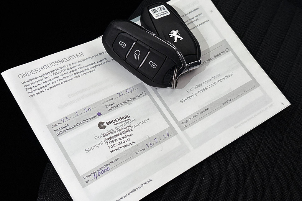 Peugeot e-208 (T611SH) met abonnement