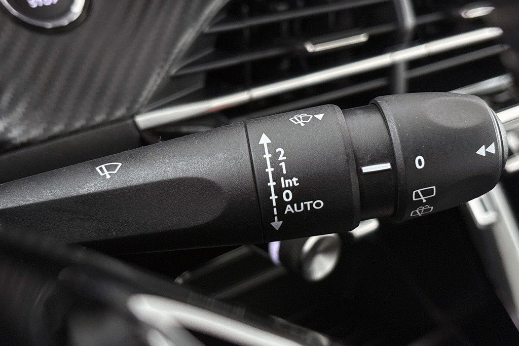 Peugeot e-208 (T611SH) met abonnement