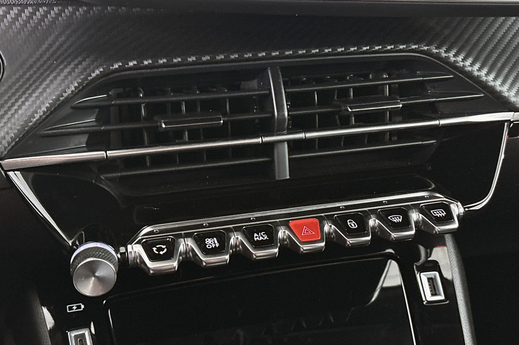 Peugeot e-2008 (T812HG) met abonnement