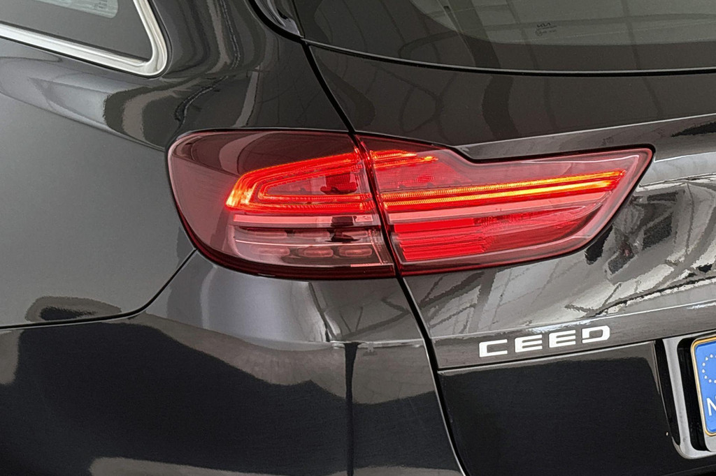 Kia Ceed Sportswagon (T935TK) met abonnement