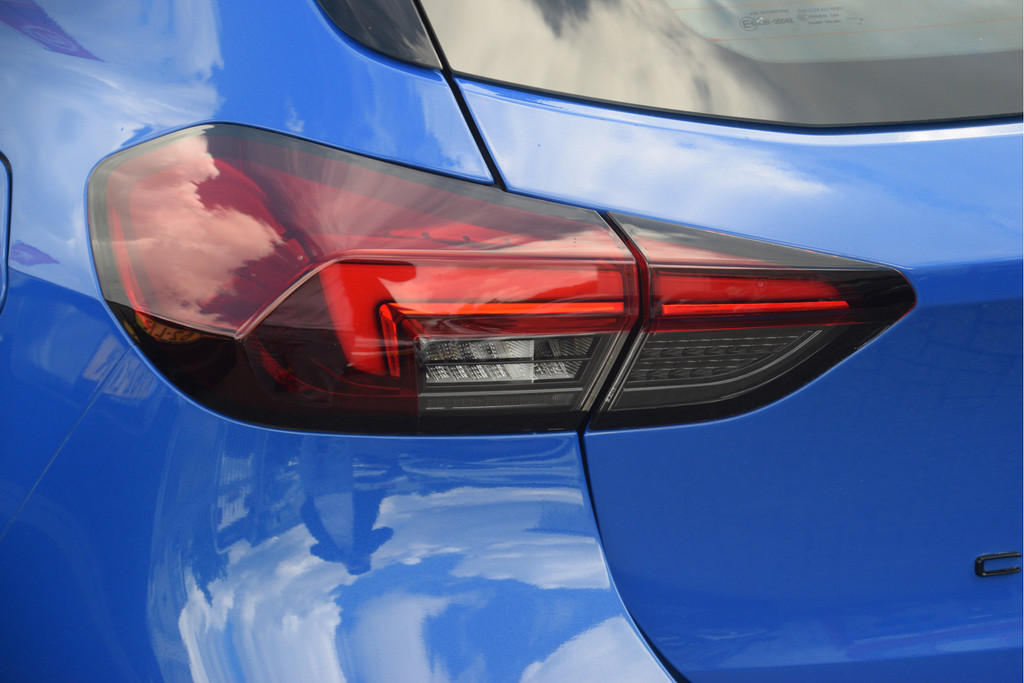 Opel Corsa (KFG94V) met abonnement