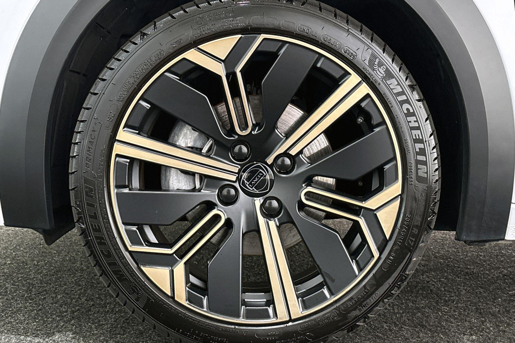 Lancia Ypsilon (JHV11R) met abonnement