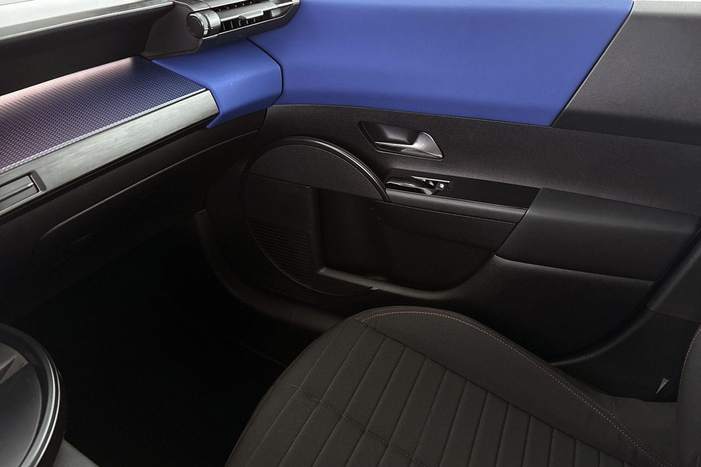 Lancia Ypsilon (JHV11R) met abonnement