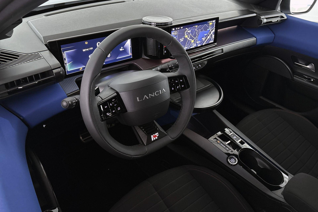 Lancia Ypsilon (JHV11R) met abonnement