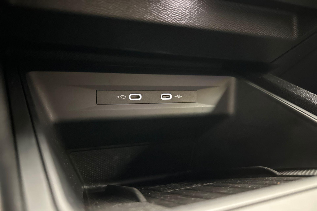 CUPRA Leon Sportstourer (KJL65D) met abonnement
