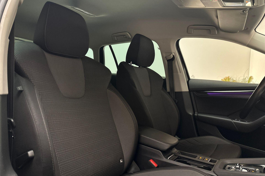 ŠKODA Octavia (L737HH) met abonnement