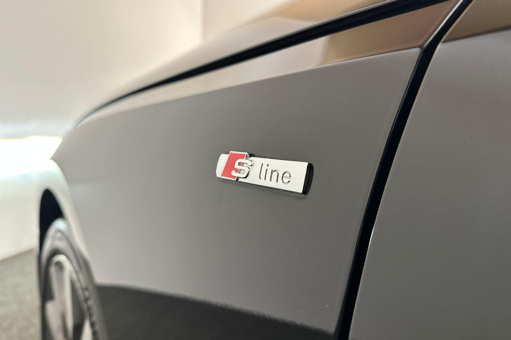 Audi A4 (P037ZZ) met abonnement