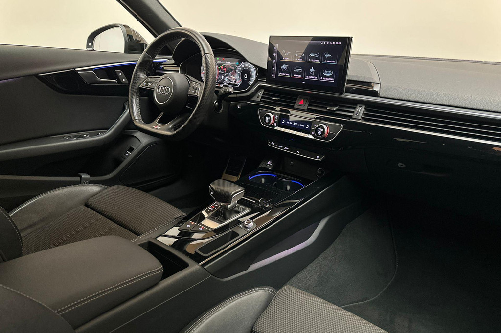 Audi A4 (P037ZZ) met abonnement