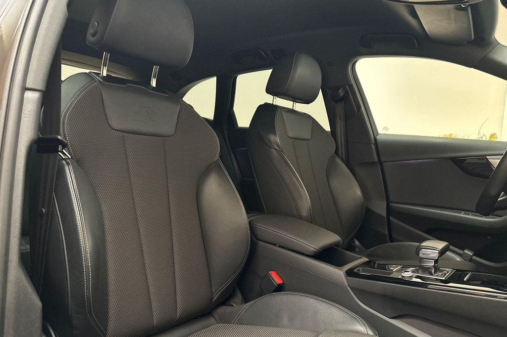 Audi A4 (P037ZZ) met abonnement