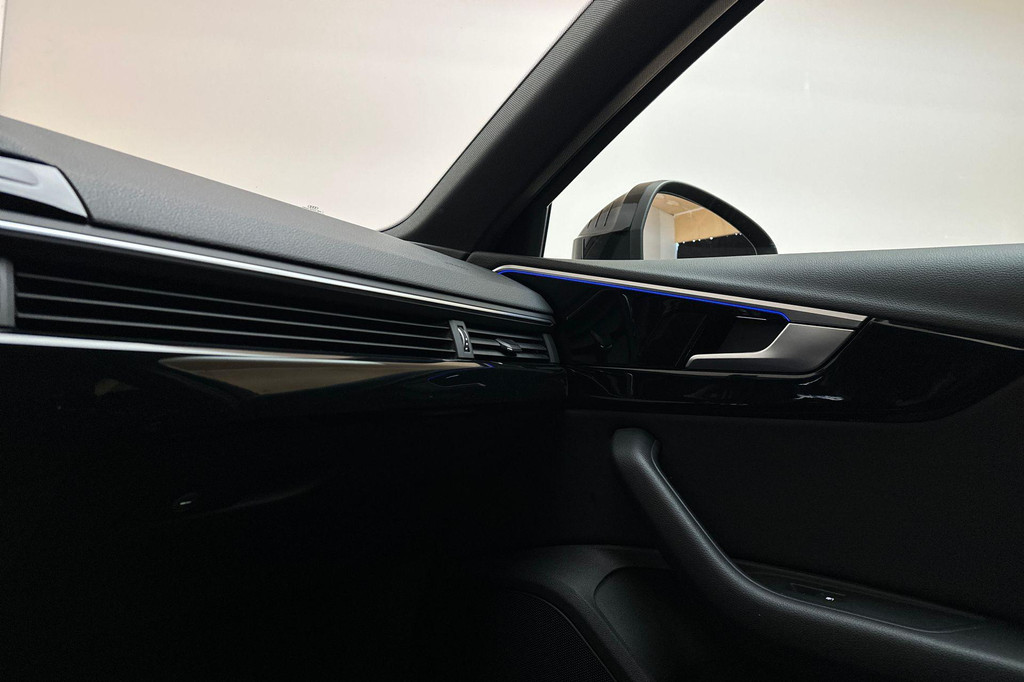 Audi A4 (P037ZZ) met abonnement