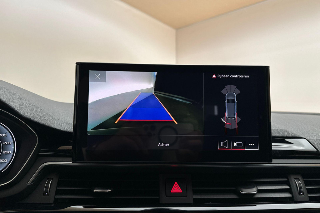 Audi A4 (P037ZZ) met abonnement