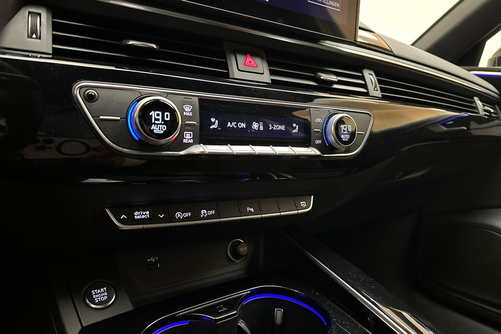 Audi A4 (P037ZZ) met abonnement
