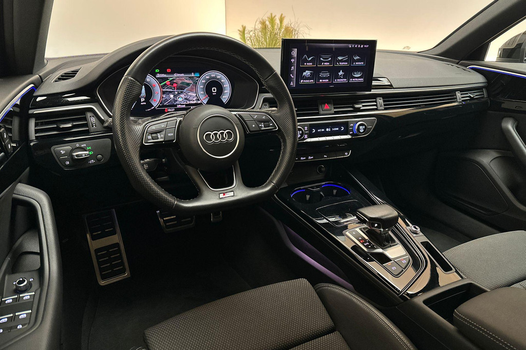 Audi A4 (P037ZZ) met abonnement