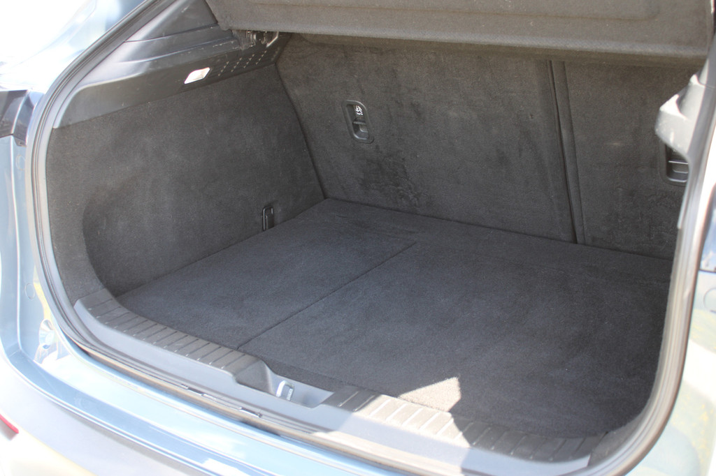 Mazda CX-30 (K477ZB) met abonnement