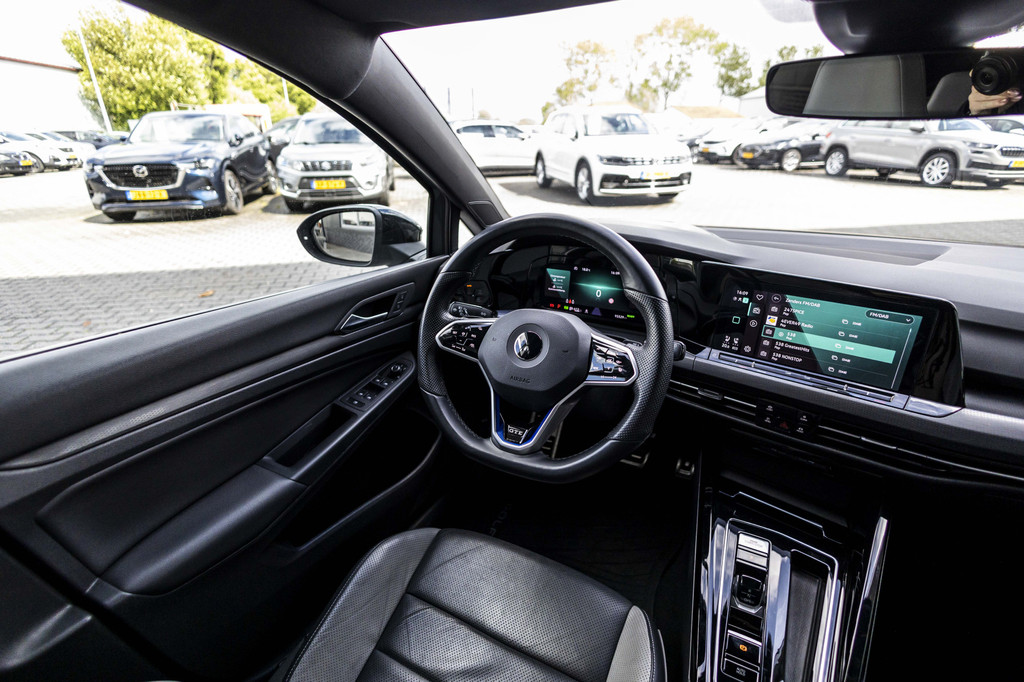Volkswagen Golf GTE (KHZ13F) met abonnement