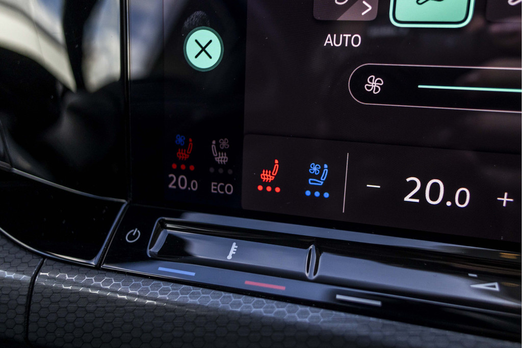 Volkswagen Golf GTE (KHZ13F) met abonnement