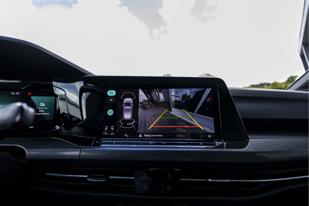 Volkswagen Golf GTE (KHZ13F) met abonnement