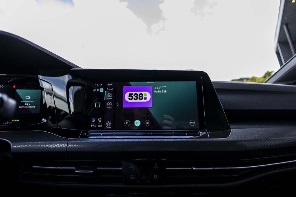 Volkswagen Golf GTE (KHZ13F) met abonnement