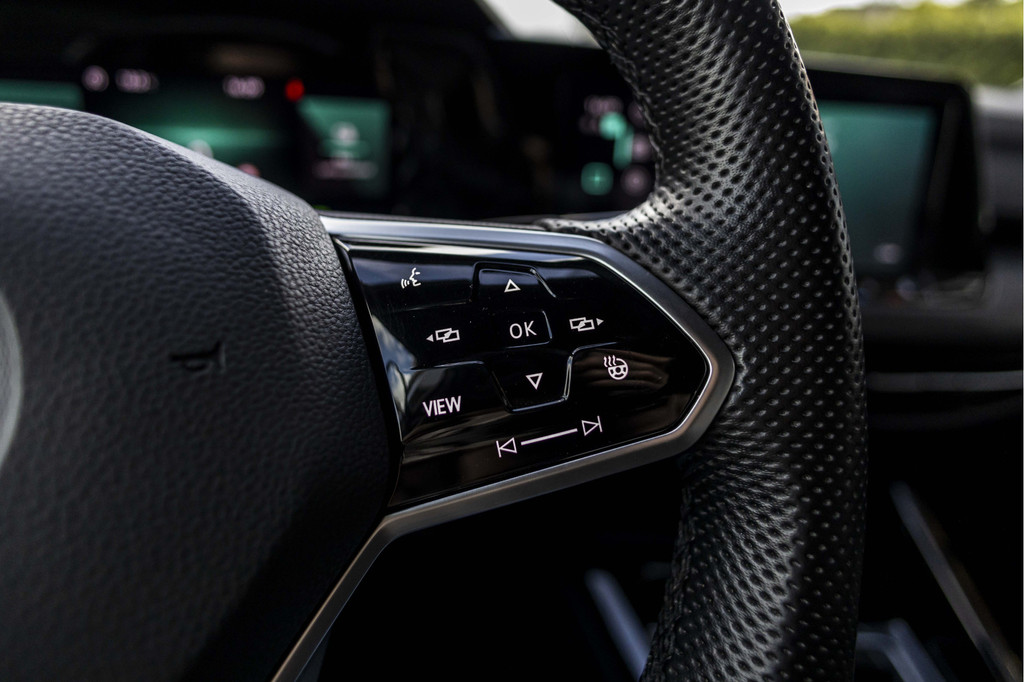 Volkswagen Golf GTE (KHZ13F) met abonnement