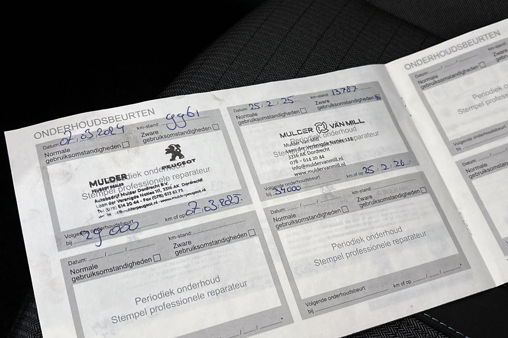 Peugeot 208 (K404TZ) met abonnement