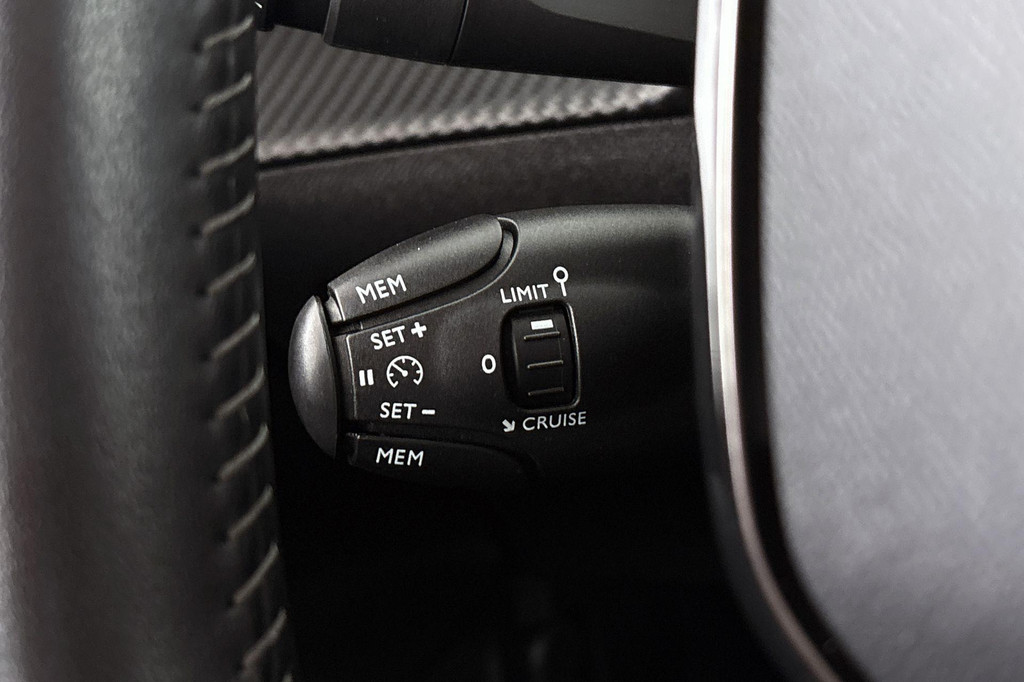 Peugeot 208 (K404TZ) met abonnement