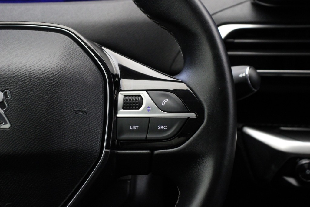 Peugeot 3008 (K167ZF) met abonnement