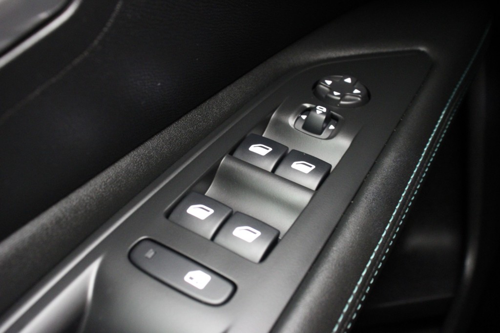 Peugeot 3008 (K167ZF) met abonnement