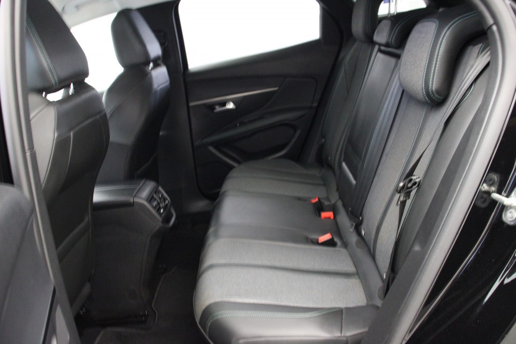Peugeot 3008 (K167ZF) met abonnement