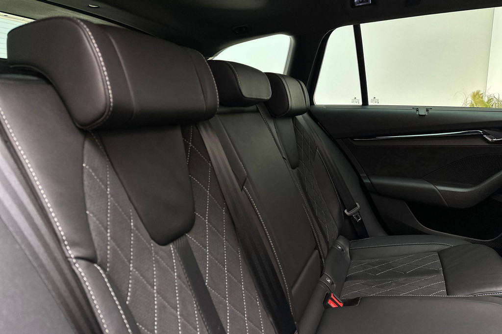 ŠKODA Octavia (KJD04K) met abonnement
