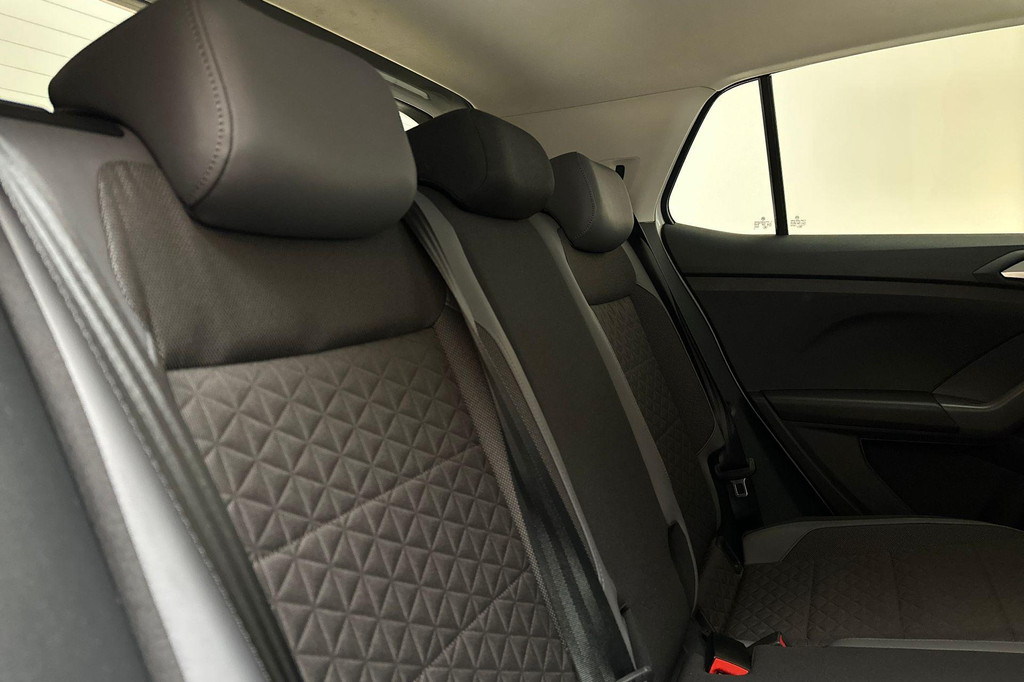 Volkswagen T-Cross (L112JF) met abonnement