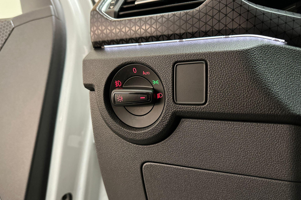 Volkswagen T-Cross (L112JF) met abonnement
