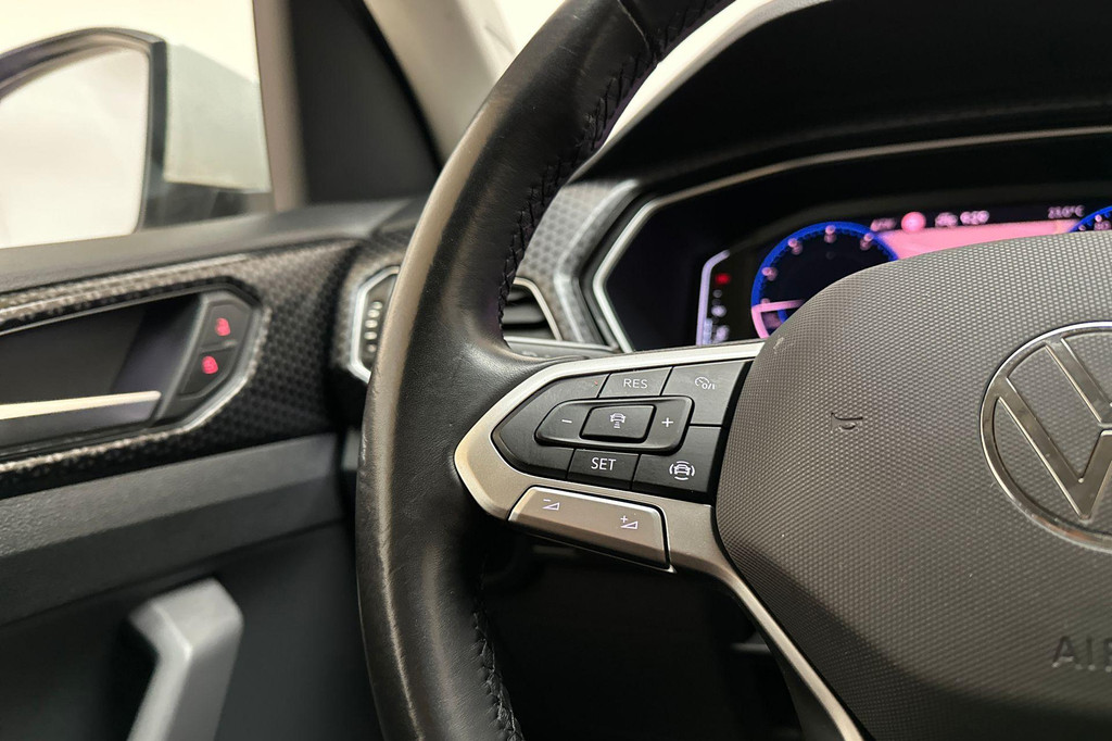 Volkswagen T-Cross (L112JF) met abonnement