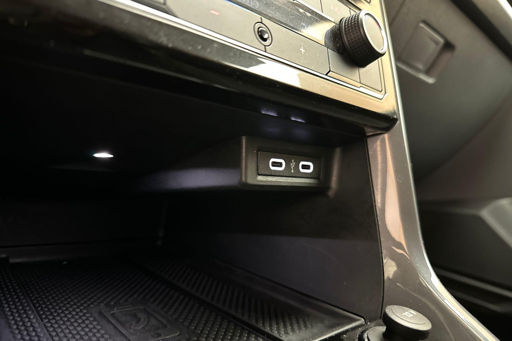 Volkswagen T-Cross (L112JF) met abonnement